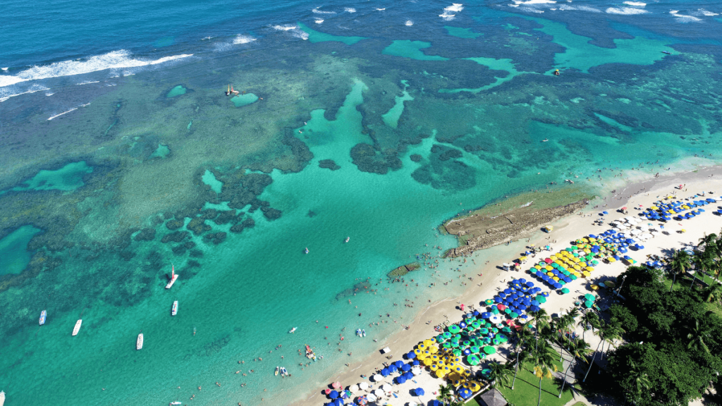 porto-de-galinhas-oferta-site-hurb-promoção-imperdível-turismo-brasil-gif