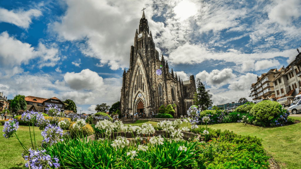 catedral-de-pedra-canela-e-gramado-hurb