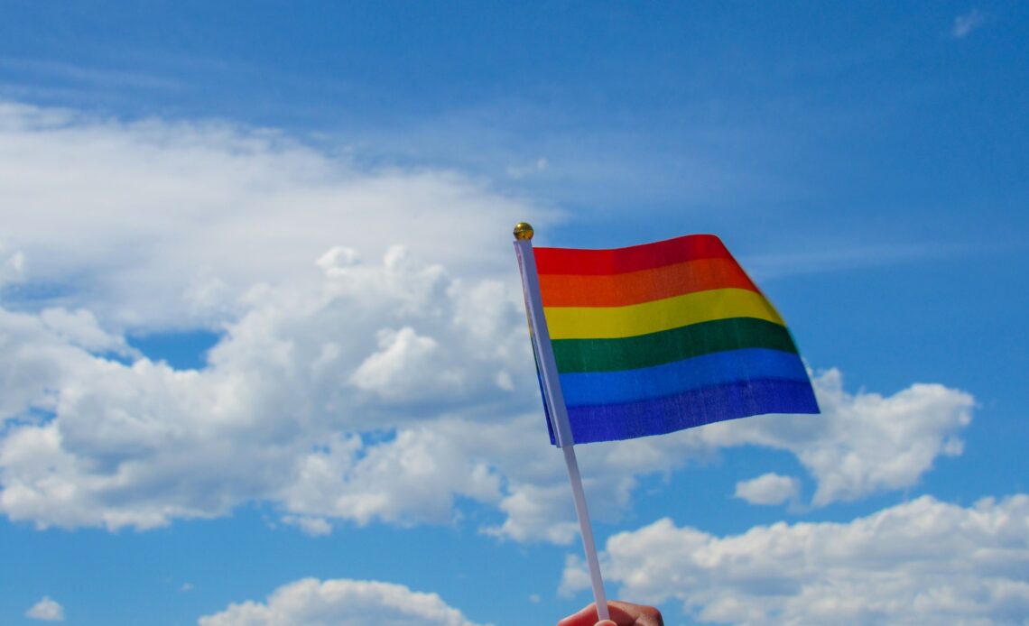 Explorando o Turismo LGBTQIA+ no Brasil: política e lazer