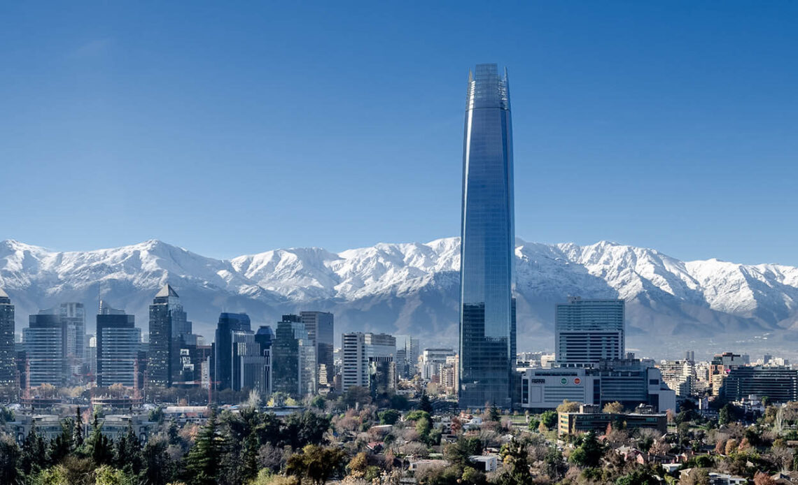 Vista panorâmica de Santiago, capital do Chile.