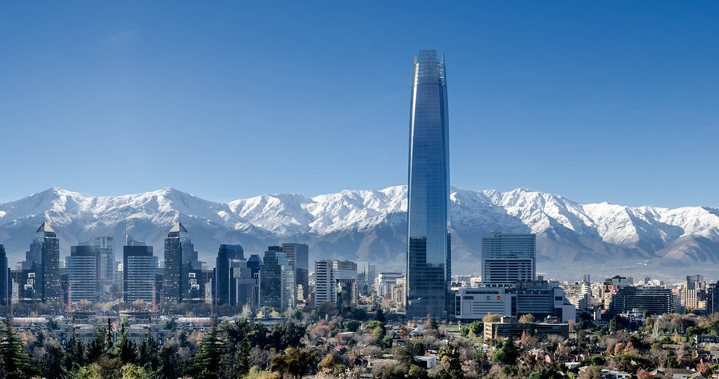 Vista panorâmica de Santiago, capital do Chile.