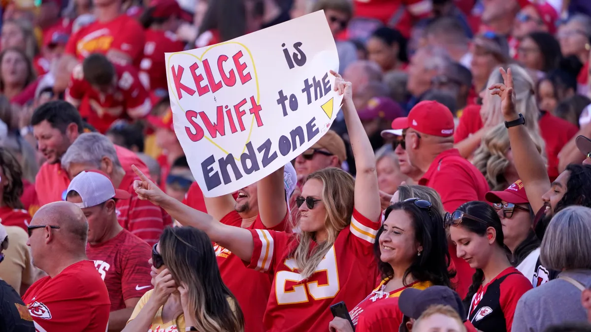 Travis Kelce, Taylor Swift, NFL, Kansas City Chiefs, Super Bowl