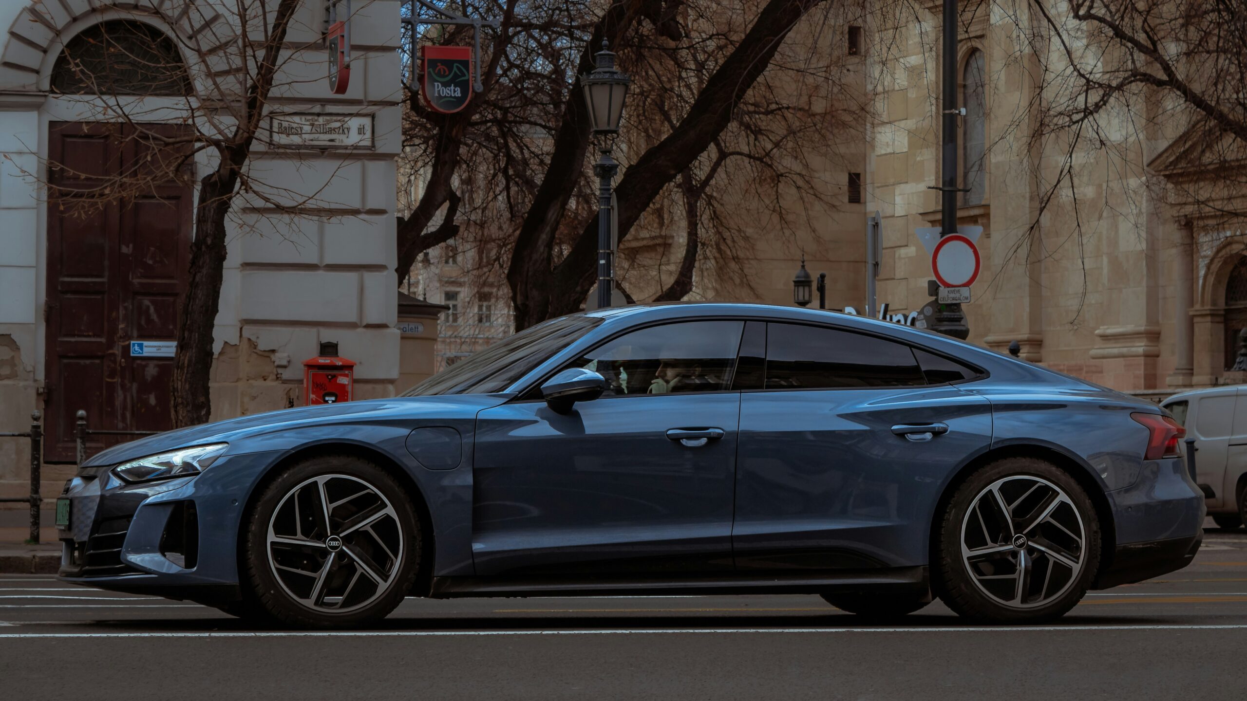 Popularidade dos carros elétricos em alta no Brasil; conheça os estados com mais veículos