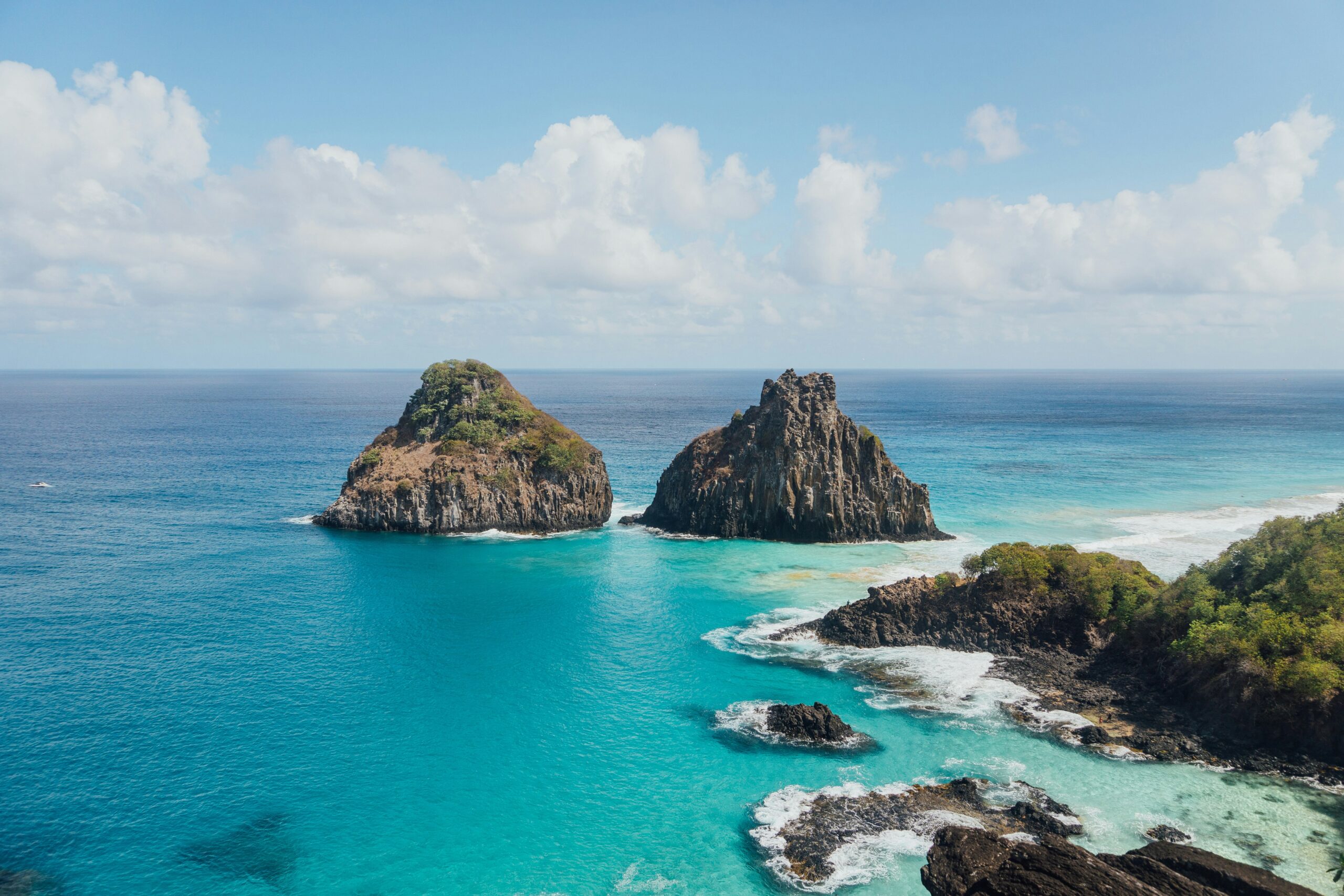 Dia dos Namorados, Fernando de Noronha Campos do Jordão Gramado Bonito Lenções Maranhenses Rio de Janeiro + Angra dos Reis + Paraty